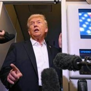 Trump: "Non volevo chiedere la grazia per Netanyahu ma era il momento perfetto" Trump: "Non volevo chiedere la grazia per Netanyahu ma era il momento perfetto"