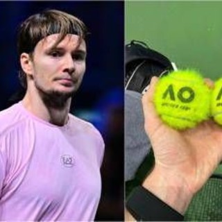 Australian Open, prima polemica? Bublik contro le palline del torneo Australian Open, prima polemica? Bublik contro le palline del torneo