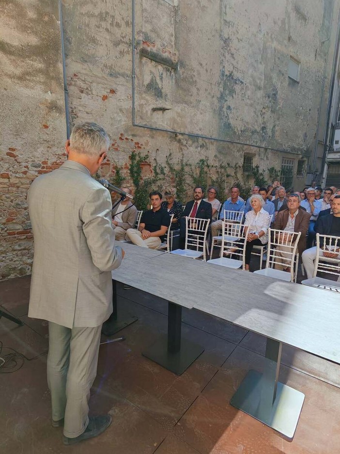 Biella, inaugurata The Yard: è la nuova residenza per gli studenti universitari (foto dalla pagina Facebook di Città di Biella) Biella, inaugurata The Yard: è la nuova residenza per gli studenti universitari (foto dalla pagina Facebook di Città di Biella)